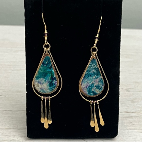 Artisan Gold Tone Tear Drop Dangle Earrings - Picture 1 of 12